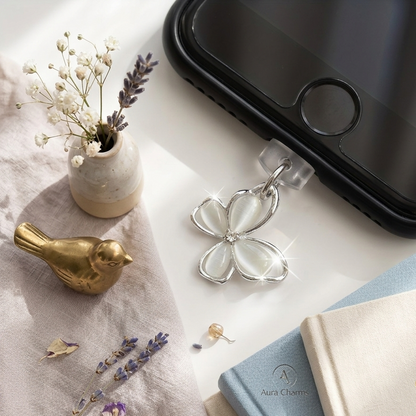 💎 Butterfly Phone Charm – The Perfect Blend of Beauty & Sparkle