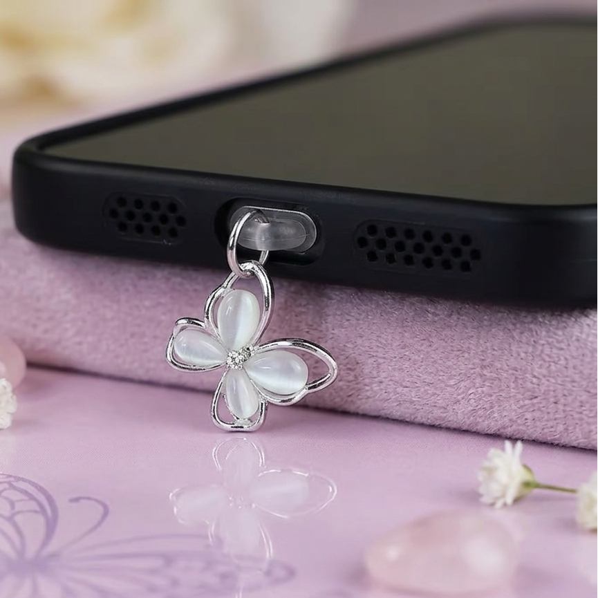 💎 Butterfly Phone Charm – The Perfect Blend of Beauty & Sparkle